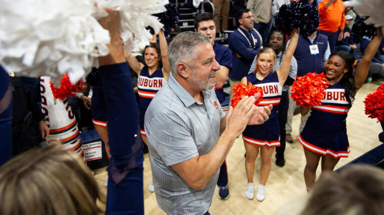 Auburn basketball head coach Bruce Pearl drops in bold requirements after Arkansas Takedown