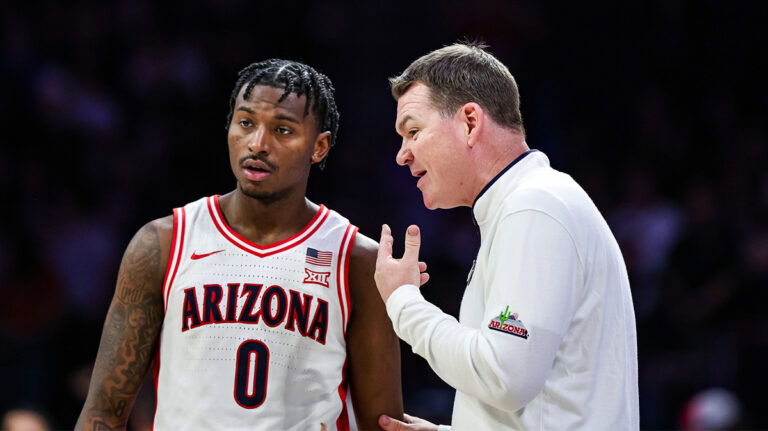 You won’t want to miss Arizona HC Tommy Lloyd’s Emotion Craig Smith Rant After Shooting Utah