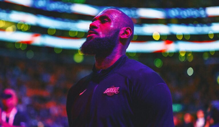 LeBron James becomes the first player to reach 50,000 NBA career points